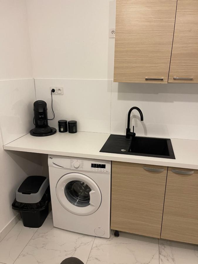 מולאן Maison Meublee Avec Parking מראה חיצוני תמונה